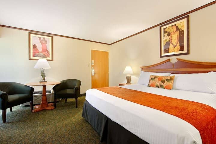 Room 3 of 22
